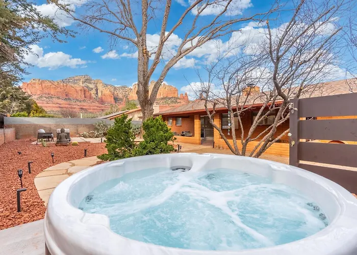 The Redrock Experience With Mtn Views & Hottub Holiday home *