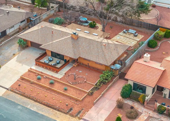 The Redrock Experience With Mtn Views & Hottub Holiday home Sedona